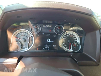 2016 Ram 1500 Laramie Crew Cab Short Bed - miniatura 9