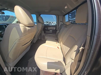 2016 Ram 1500 Laramie Crew Cab Short Bed - miniatura 13