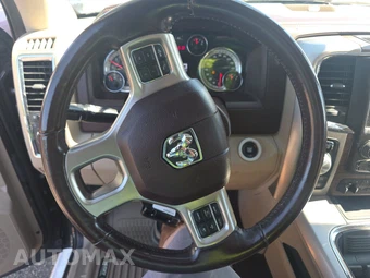 2016 Ram 1500 Laramie Crew Cab Short Bed - miniatura 10