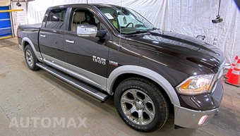 2016 Ram 1500 Laramie Crew Cab Short Bed - miniatura 3