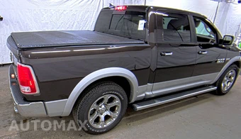 2016 Ram 1500 Laramie Crew Cab Short Bed - miniatura 4