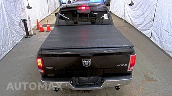 2016 Ram 1500 Laramie Crew Cab Short Bed - miniatura 5
