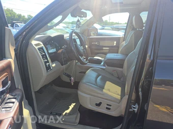 2016 Ram 1500 Laramie Crew Cab Short Bed - miniatura 7