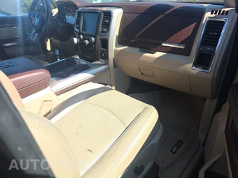 2016 Ram 1500 Laramie Crew Cab Short Bed - miniatura 8