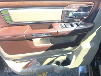 2016 Ram 1500 Laramie Crew Cab Short Bed - miniatura 9