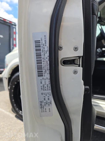 2016 Ram 1500 Laramie Crew Cab Short Bed - miniatura 14
