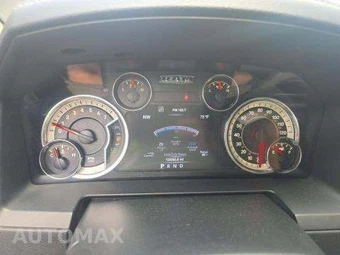 2016 Ram 1500 Laramie Extended Cab Medium Bed – miniatura 9