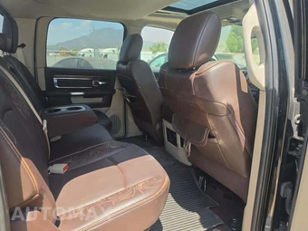 2016 Ram 1500 Laramie Longhorn Crew Cab Short Bed - miniatura 16