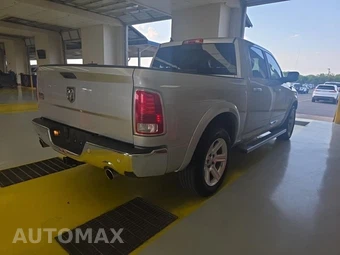 2016 Ram 1500 Laramie Longhorn Crew Cab Short Bed - miniatura 4