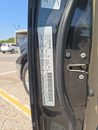 2016 Ram 1500 Laramie Longhorn Crew Cab Short Bed - miniatura 14