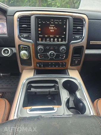 2016 Ram 1500 Laramie Longhorn Crew Cab Short Bed - miniatura 7