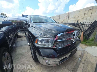 2016 Ram 1500 Laramie Longhorn Crew Cab Short Bed - miniatura 4