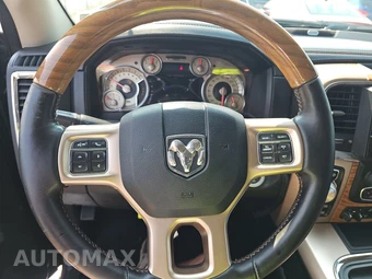2016 Ram 1500 Laramie Longhorn Crew Cab Short Bed - miniatura 10