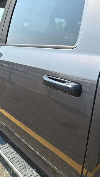 2016 Ram 1500 Laramie Longhorn Crew Cab Short Bed - miniatura 33