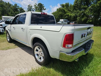 2016 Ram 1500 Limited Crew Cab Short Bed - miniatura 2