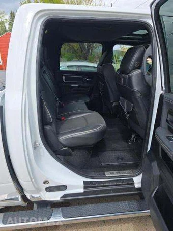 2016 Ram 1500 Limited Crew Cab Short Bed - miniatura 16