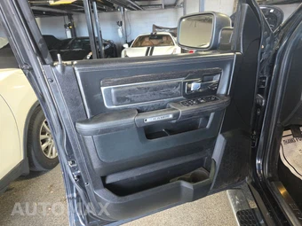 2016 Ram 1500 Limited Crew Cab Short Bed – miniatura 9