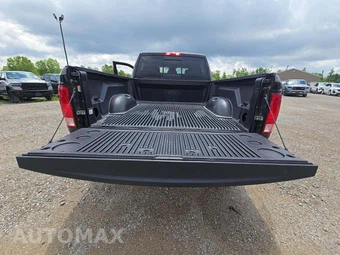 2016 Ram 1500 Outdoorsman Crew Cab Medium Bed – miniatura 11