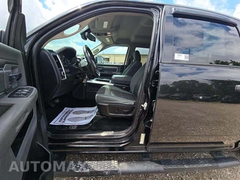 2016 Ram 1500 Outdoorsman Crew Cab Medium Bed – miniatura 3
