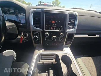 2016 Ram 1500 SLT Crew Cab Short Bed - miniatura 10