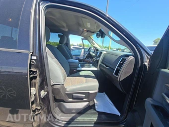 2016 Ram 1500 SLT Crew Cab Short Bed - miniatura 18