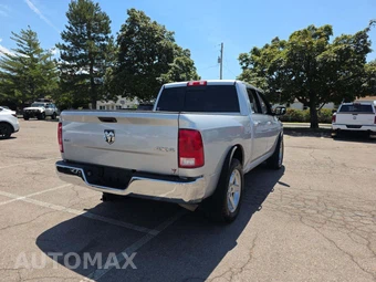 2016 Ram 1500 SLT Crew Cab Short Bed – miniatura 3