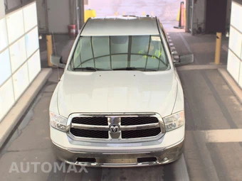 2016 Ram 1500 SLT Extended Cab Medium Bed – miniatura 2