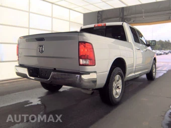 2016 Ram 1500 SLT Extended Cab Medium Bed – miniatura 4