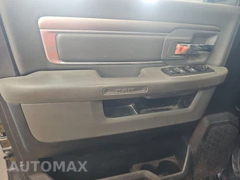 2016 Ram 1500 SLT Extended Cab Medium Bed – miniatura 9