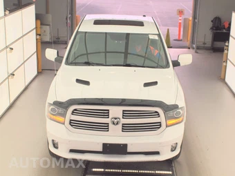 2016 Ram 1500 Sport Crew Cab Short Bed - miniatura 2
