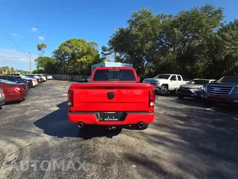 2016 Ram 1500 Sport Crew Cab Short Bed - miniatura 4