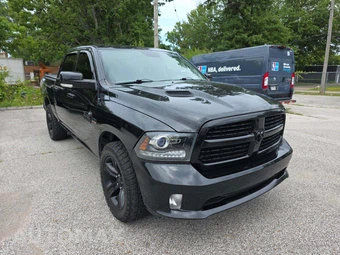 2016 Ram 1500 Sport Crew Cab Short Bed - miniatura 4