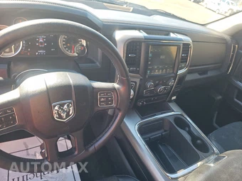 2016 Ram 1500 Sport Crew Cab Short Bed – miniatura 11
