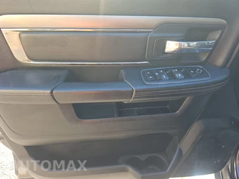 2016 Ram 1500 Sport Crew Cab Short Bed – miniatura 9