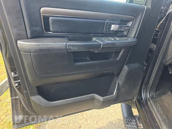 2016 Ram 1500 Sport Crew Cab Short Bed - miniatura 9