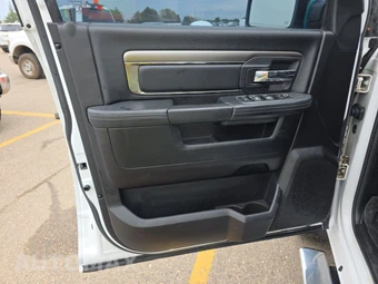 2016 Ram 1500 Sport Crew Cab Short Bed – miniatura 15