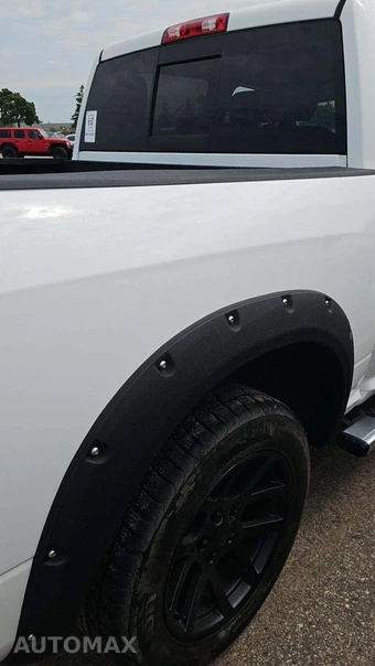 2016 Ram 1500 Sport Crew Cab Short Bed – miniatura 32