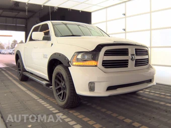 2016 Ram 1500 Sport Crew Cab Short Bed – miniatura 4