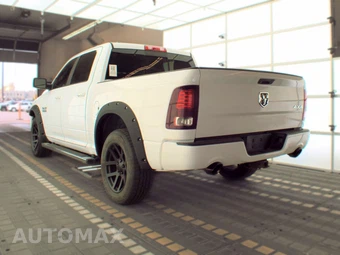 2016 Ram 1500 Sport Crew Cab Short Bed – miniatura 8