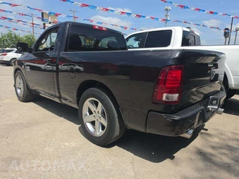 2016 Ram 1500 Sport Regular Cab Medium Bed - miniatura 2