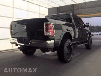 2016 Ram 2500 Laramie Crew Cab Medium Bed - miniatura 4