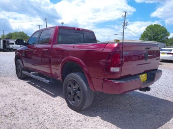 2016 Ram 2500 Laramie Crew Cab Medium Bed - miniatura 5
