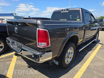 2016 Ram 2500 Laramie Crew Cab Medium Bed - miniatura 4