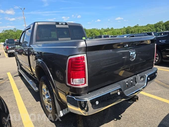 2016 Ram 2500 Laramie Crew Cab Medium Bed - miniatura 6