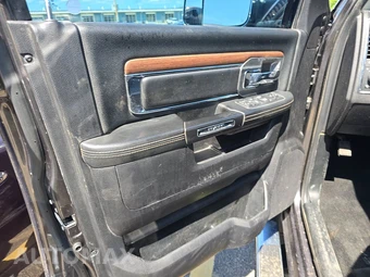 2016 Ram 2500 Laramie Crew Cab Medium Bed - miniatura 9