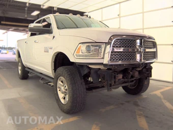 2016 Ram 2500 Power Wagon Laramie Crew Cab Medium Bed – miniatura 3