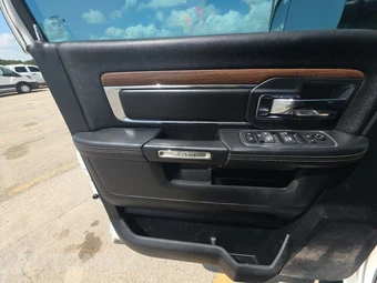 2016 Ram 2500 Power Wagon Laramie Crew Cab Medium Bed – miniatura 9