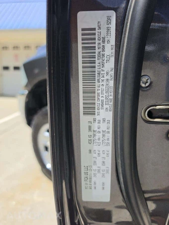 2016 Ram 2500 SLT Crew Cab Medium Bed - miniatura 2