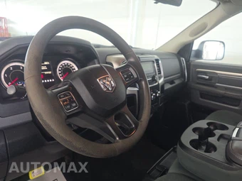 2016 Ram 3500 Cab Chassis SLT Crew Cab DRW - miniatura 11