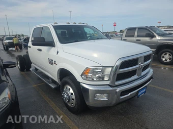 2016 Ram 3500 Cab Chassis SLT Crew Cab DRW - miniatura 3